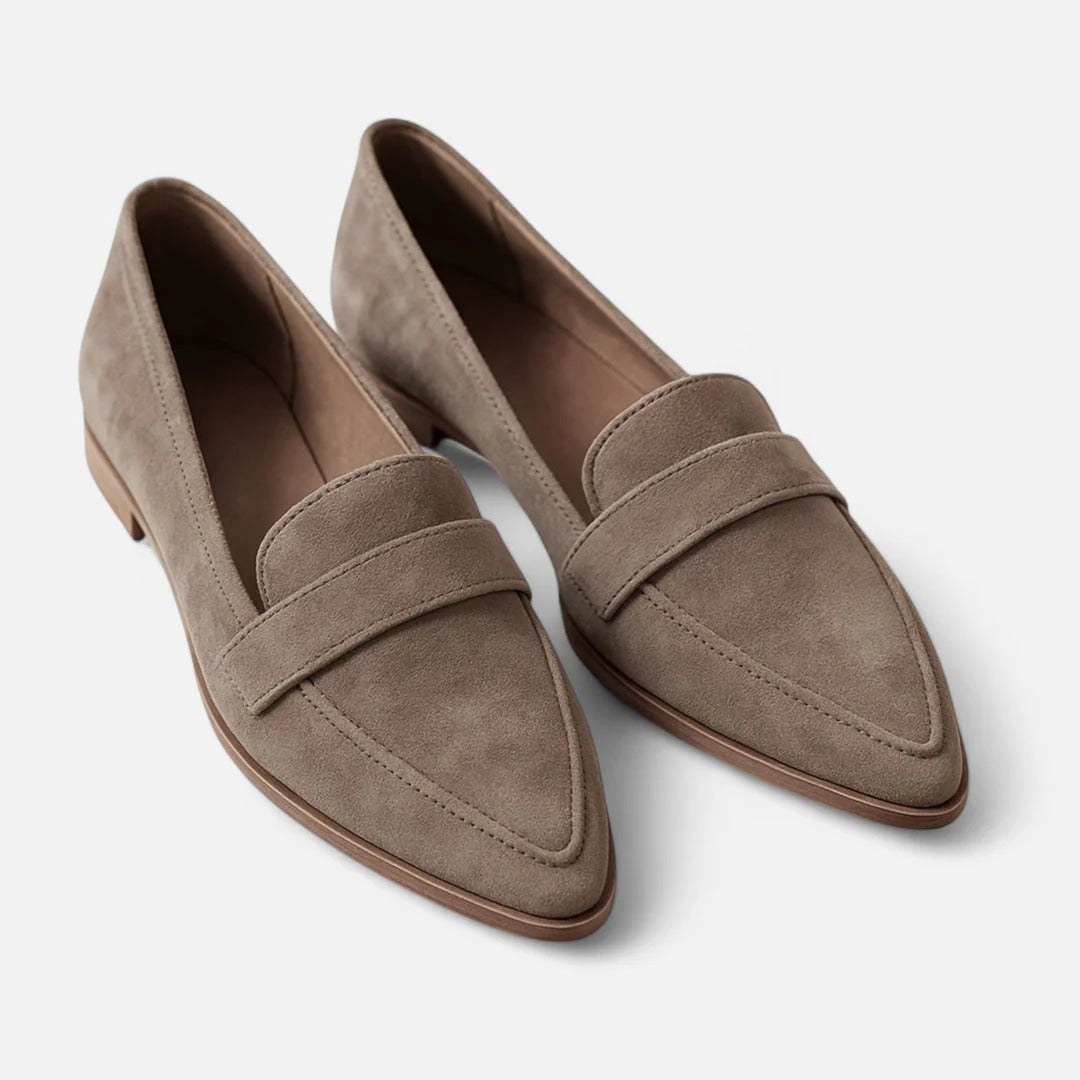 Women’s Retro Pointed Loafers